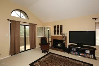 Photo #2: 6122905 Listing 