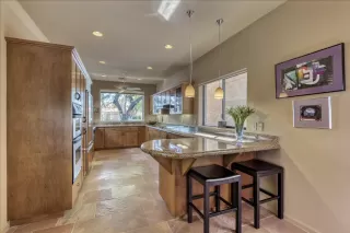 Photo #6: 6122912 Listing