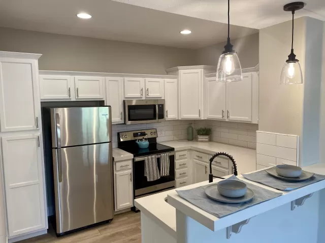 MLS: 6122915 Condo For Sale