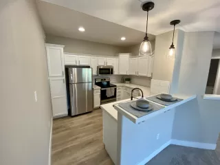 Photo #2: 6122915 Listing