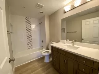 Photo #6: 6122915 Listing