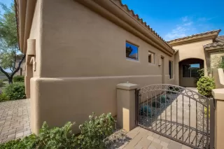 Photo #3: 6122966 Listing