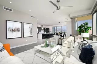 Photo #2: 6122978 Listing