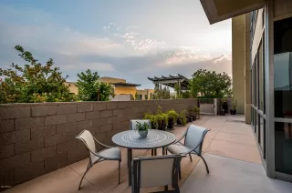 Photo #6: 6122978 Listing