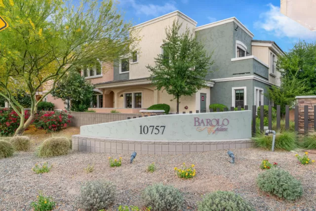 MLS: 6123267 Condo For Sale