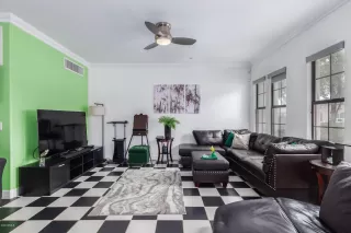 Photo #3: 6123267 Listing