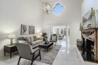 Photo #4: 6123315 Listing