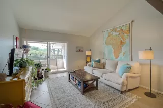 Photo #3: 6123416 Listing 