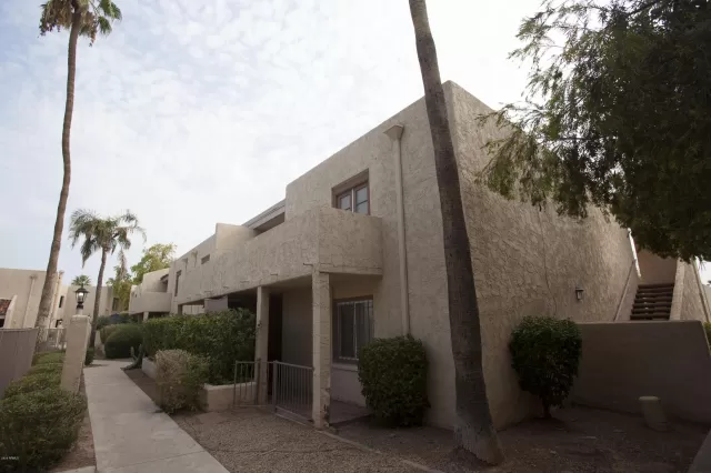 MLS: 6123464 Condo For Sale