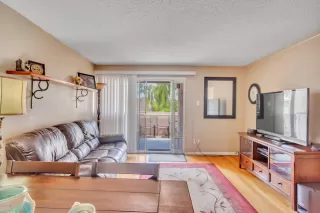 Photo #4: 6123464 Listing