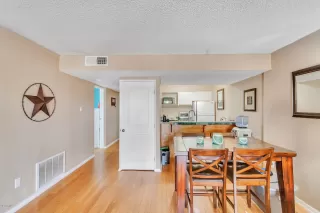 Photo #6: 6123464 Listing