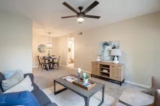 Photo #6: 6123503 Listing