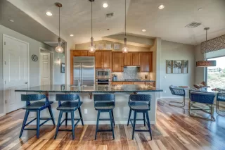 Photo #4: 6123896 Listing