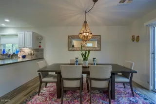 Photo #6: 6124000 Listing 