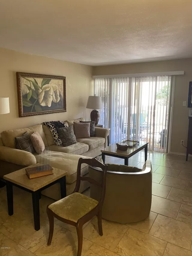 MLS: 6124201 Condo For Sale