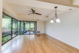 Photo #4: 6124208 Listing