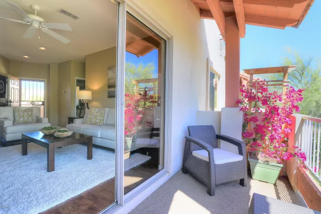 MLS: 6124402 Condo For Sale