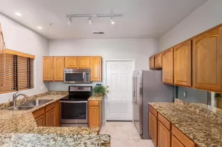 Photo #2: 6124439 Listing