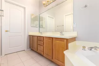 Photo #6: 6124439 Listing