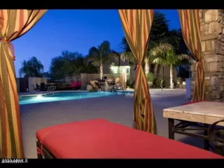 Photo #5: 6124508 Listing