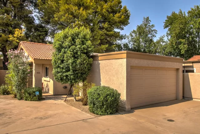 MLS: 6124557 Condo For Sale