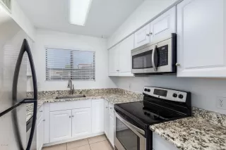 Photo #4: 6124570 Listing 