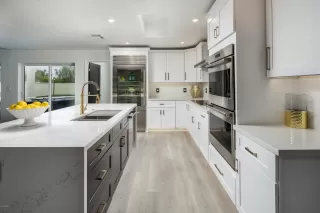 Photo #6: 6124576 Listing