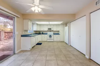 Photo #5: 6124705 Listing 