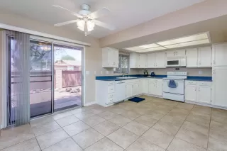 Photo #6: 6124705 Listing 