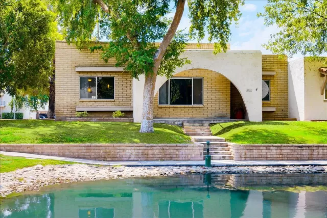 MLS: 6124880 Condo For Sale