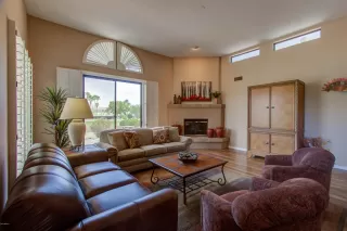 Photo #6: 6124951 Listing