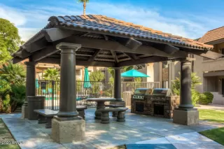 Photo #4: 6124972 Listing