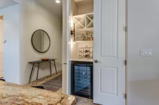 Photo #4: 6125557 Listing 