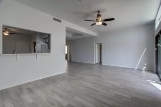 Photo #4: 6125566 Listing