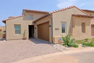 Photo #2: 6125778 Listing 