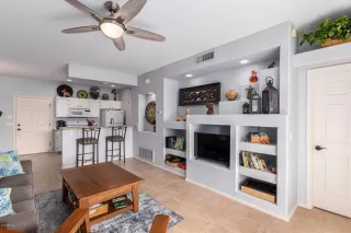 Photo #5: 6125869 Listing 