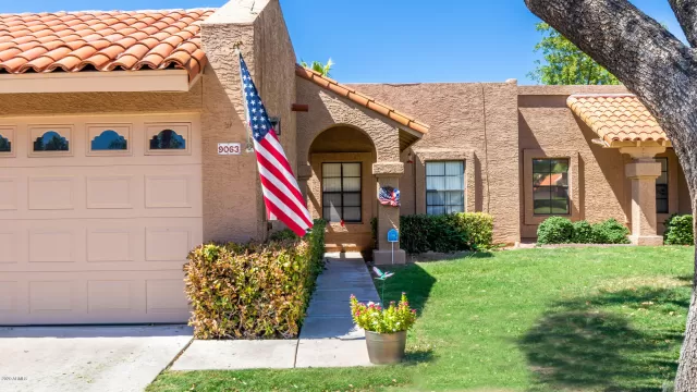 MLS: 6126012 Condo For Sale