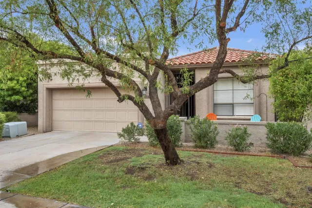 MLS: 6126485 Condo For Sale