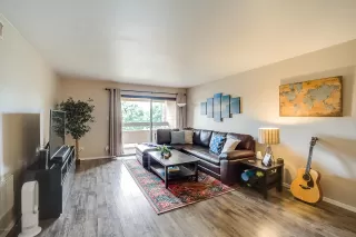 Photo #5: 6126792 Listing