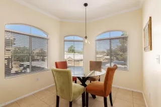 Photo #5: 6126834 Listing