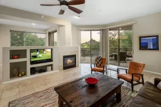 Photo #4: 6126947 Listing