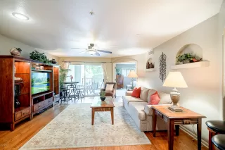 Photo #3: 6127129 Listing 