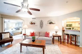 Photo #4: 6127129 Listing 