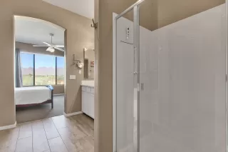 Photo #5: 6127243 Listing