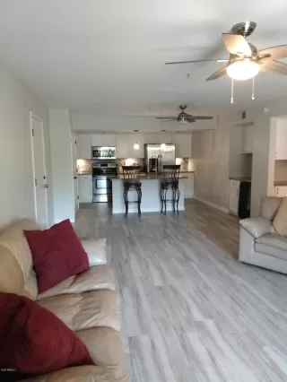 Photo #6: 6127350 Listing 