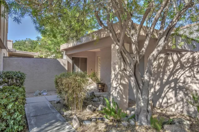 MLS: 6127386 Condo For Sale