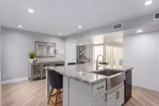 Photo #4: 6127772 Listing