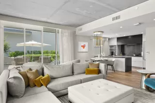 Photo #2: 6127905 Listing