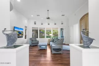 Photo #5: 6127958 Listing 