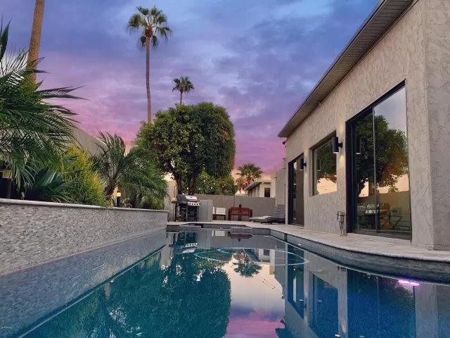 MLS: 6127979 Condo For Sale